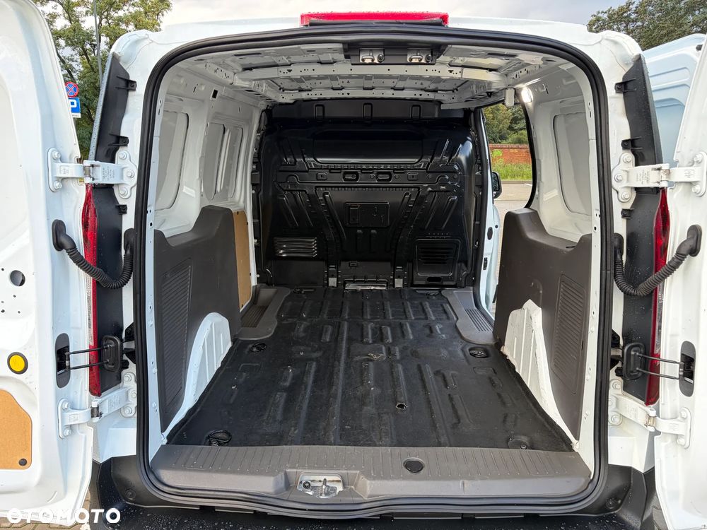 Ford Transit Connect - 16