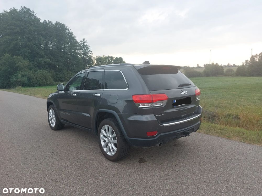 Jeep Grand Cherokee - 35