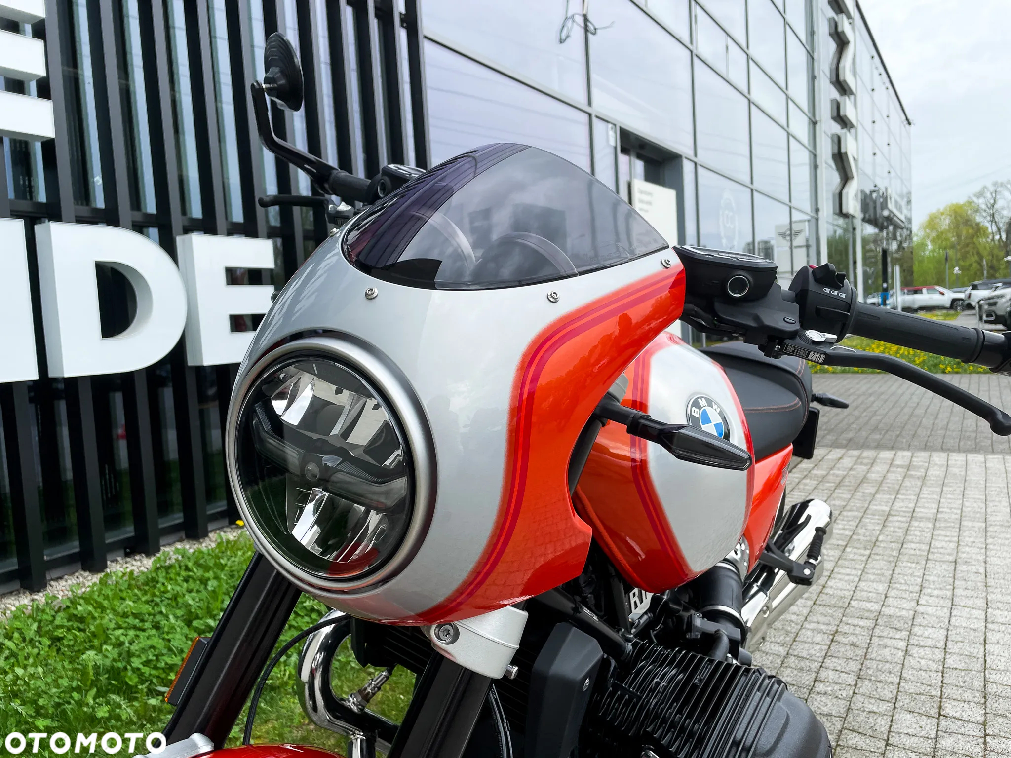 BMW R - 6