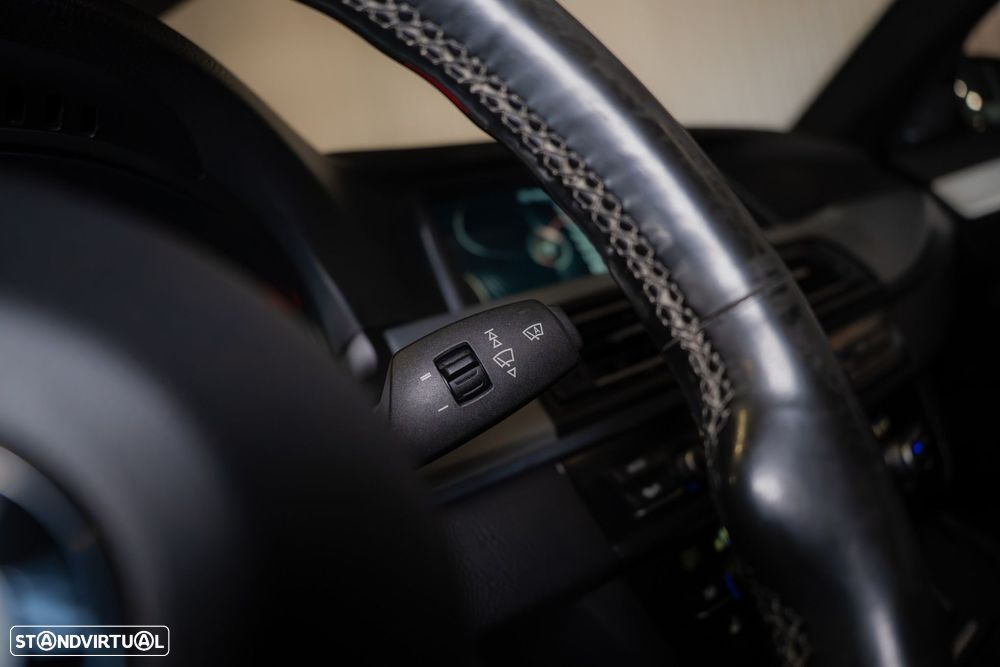 BMW 520 d Pack M - 34