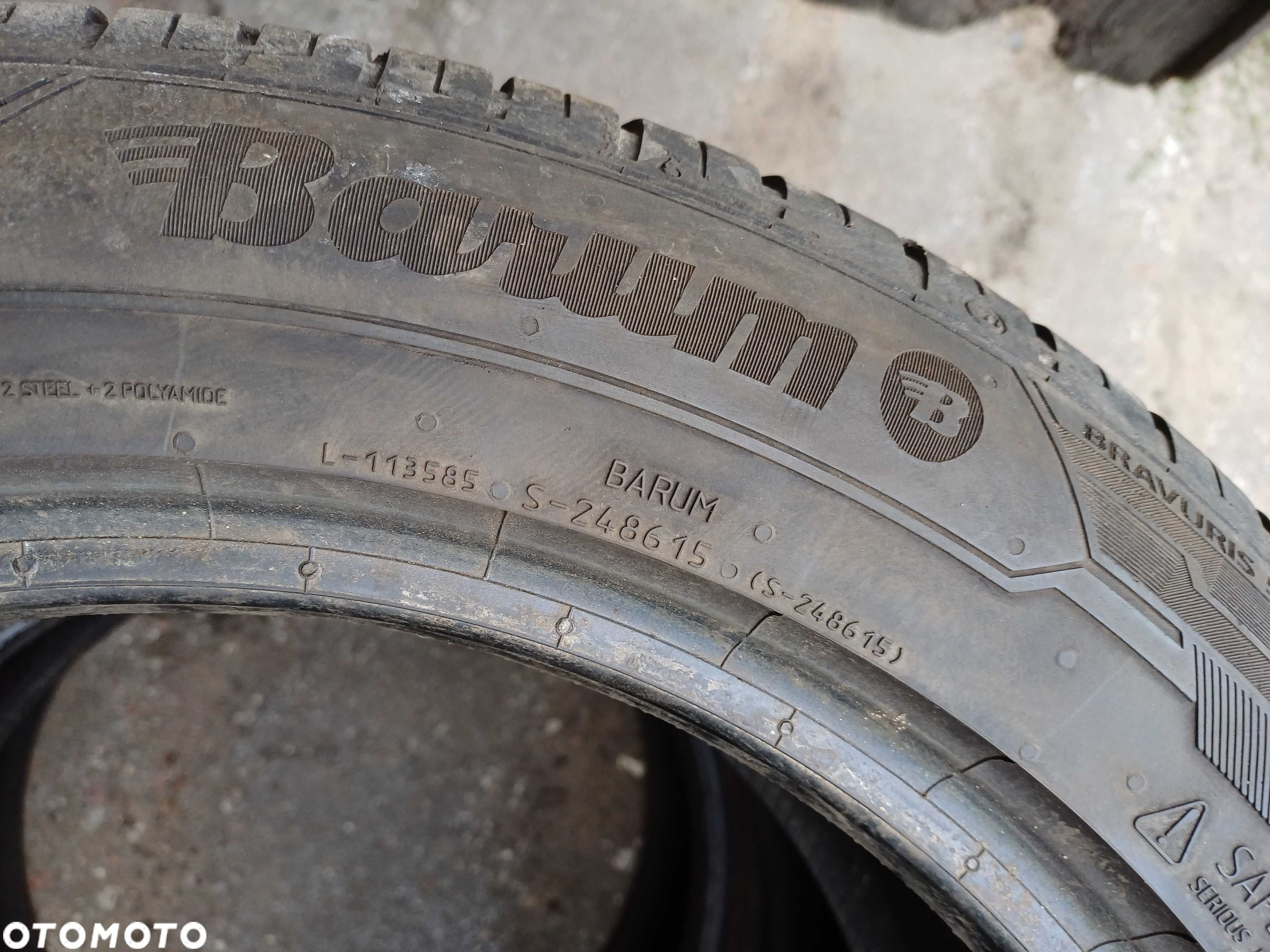 Barum Bravuris 5 215/55 R17 94V 2021r - 5