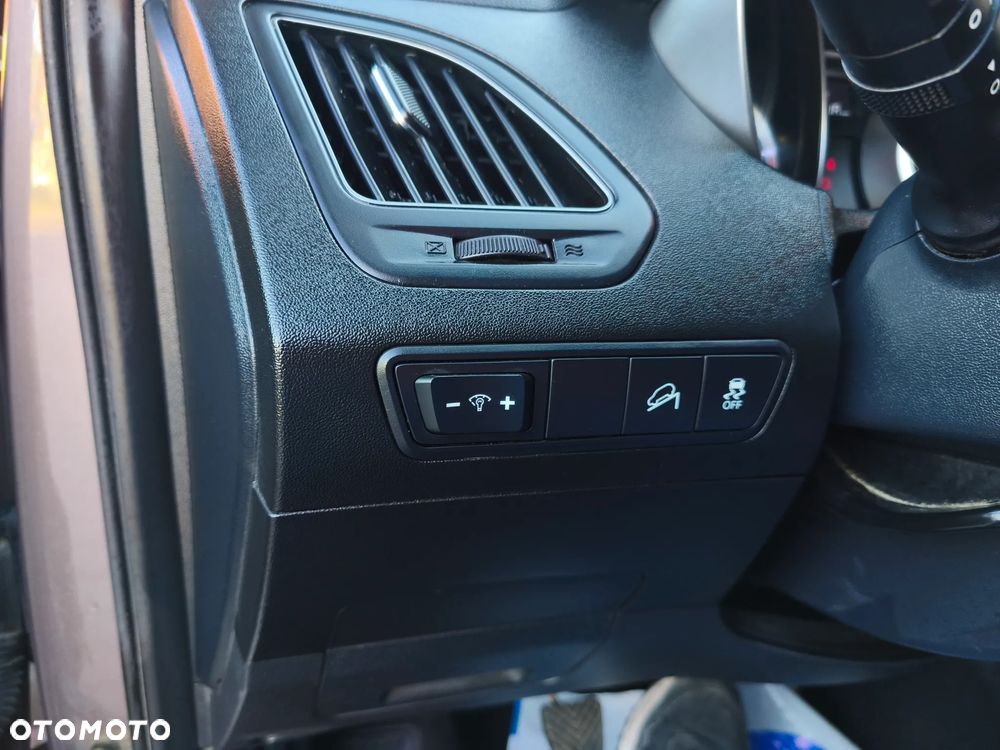 Hyundai ix35 1.7 CRDi Premium 2WD - 17