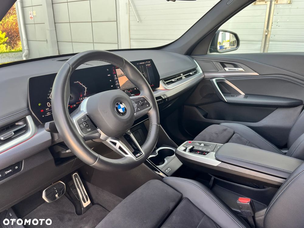 BMW X1 sDrive18i - 25