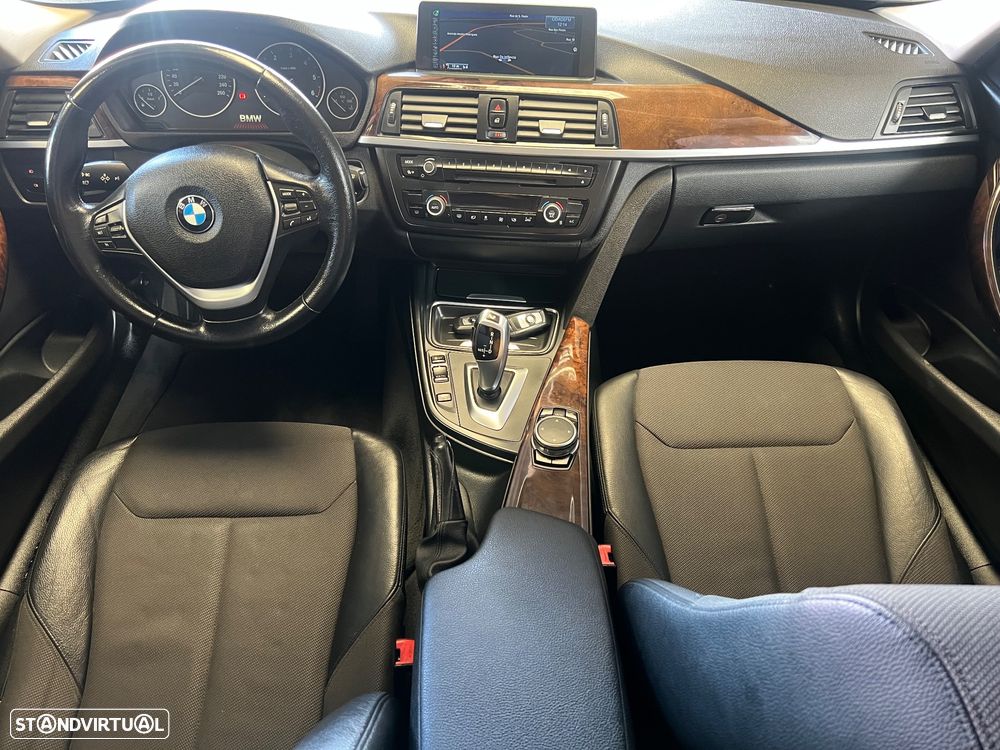 BMW 320 d Auto Line Luxury - 7