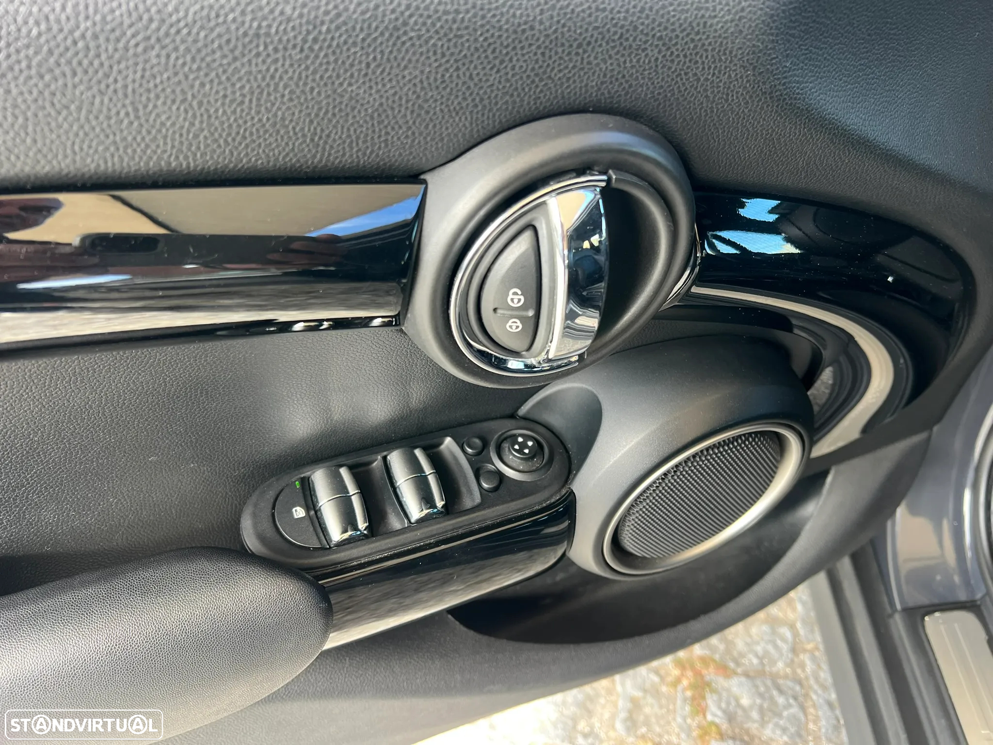 MINI 5 Portas Cooper SD - 18