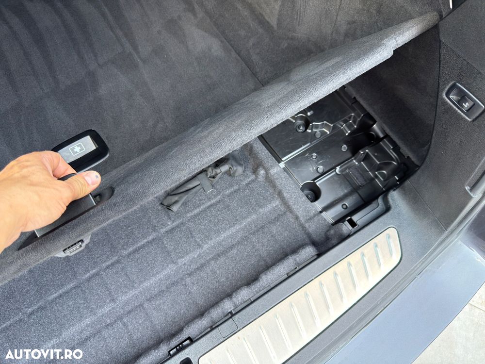 BMW Seria 5 520d Aut. M Sport Edition - 40