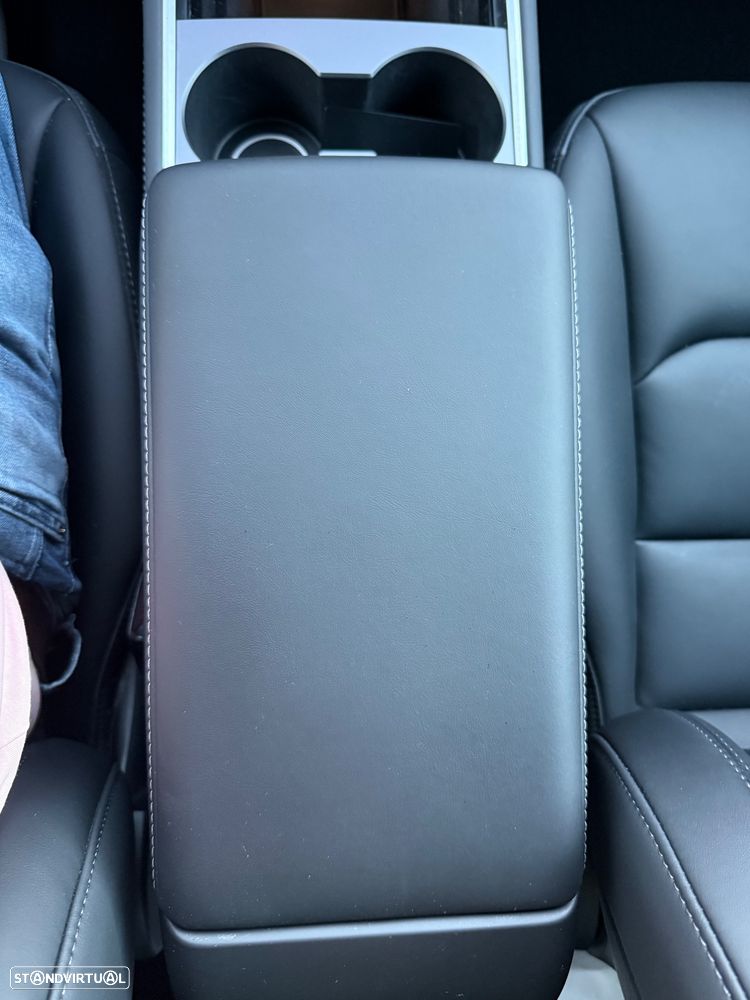 Tesla Model Y Standard - 17