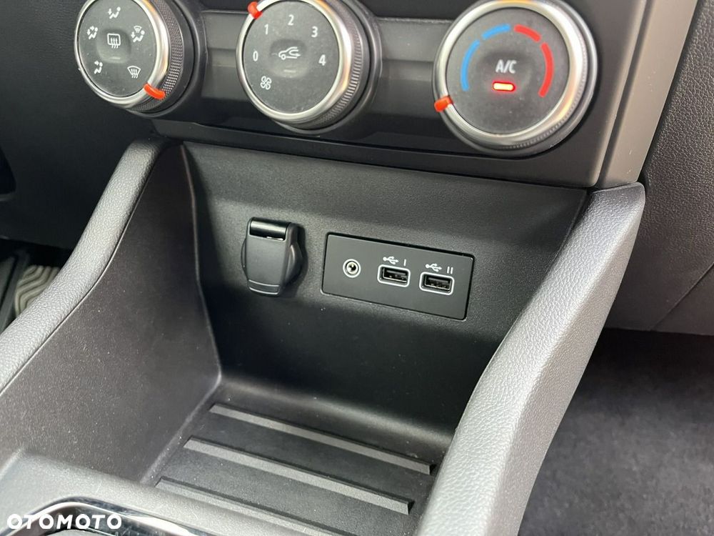 Renault Clio - 18