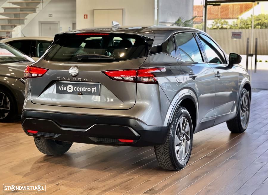 Nissan Qashqai 1.3 DIG-T Acenta Xtronic - 3