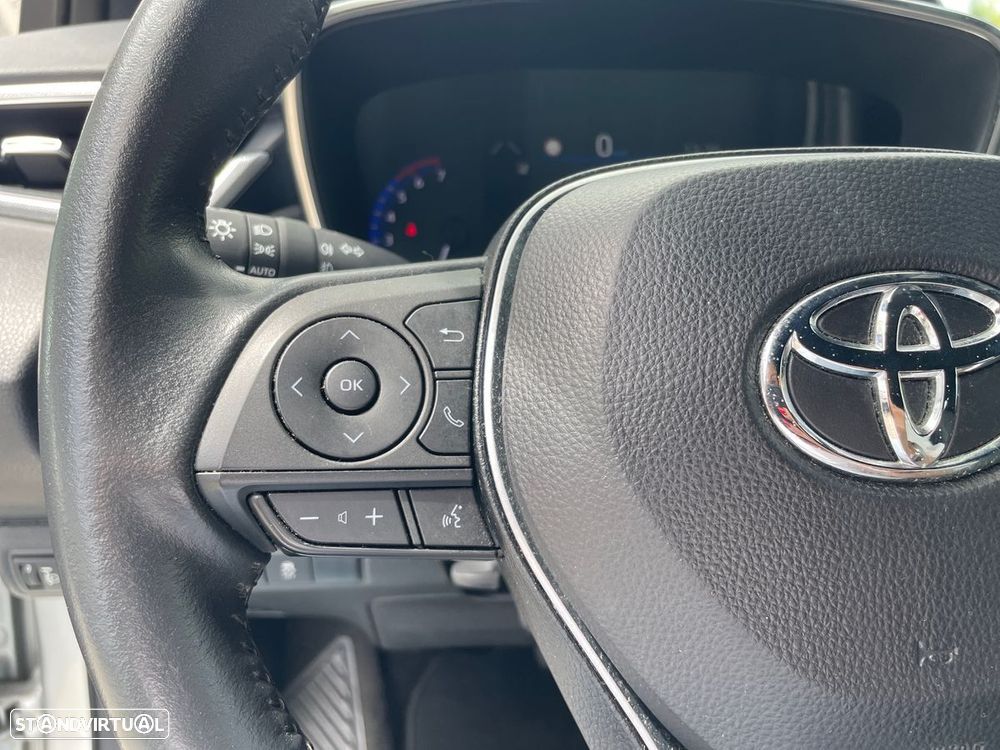 Toyota Corolla Touring Sports - 21