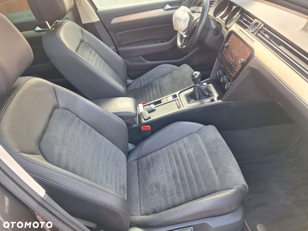 Volkswagen Passat 2.0 TDI (BlueMotion Technology) Comfortline - 7