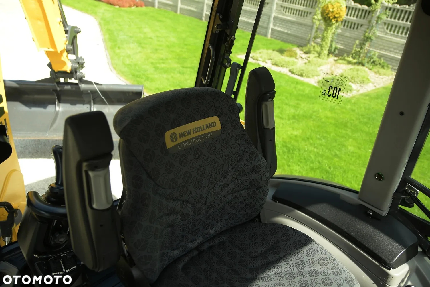 New Holland KOPARKO-ŁADOWARKA * NEW HOLLAND B110C TC * ZNAKOMITY STAN! - 23