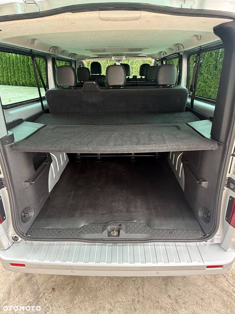 Opel Vivaro L2H1 2,9t Elegance Business - 38