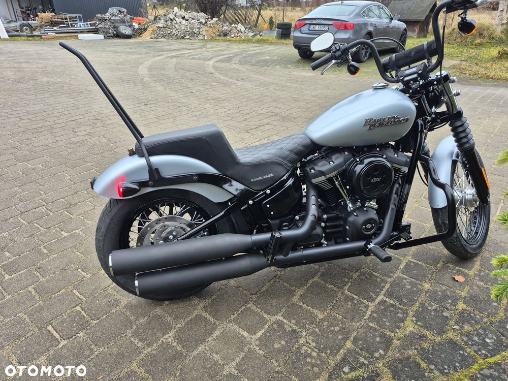 Harley-Davidson Softail Street Bob - 6