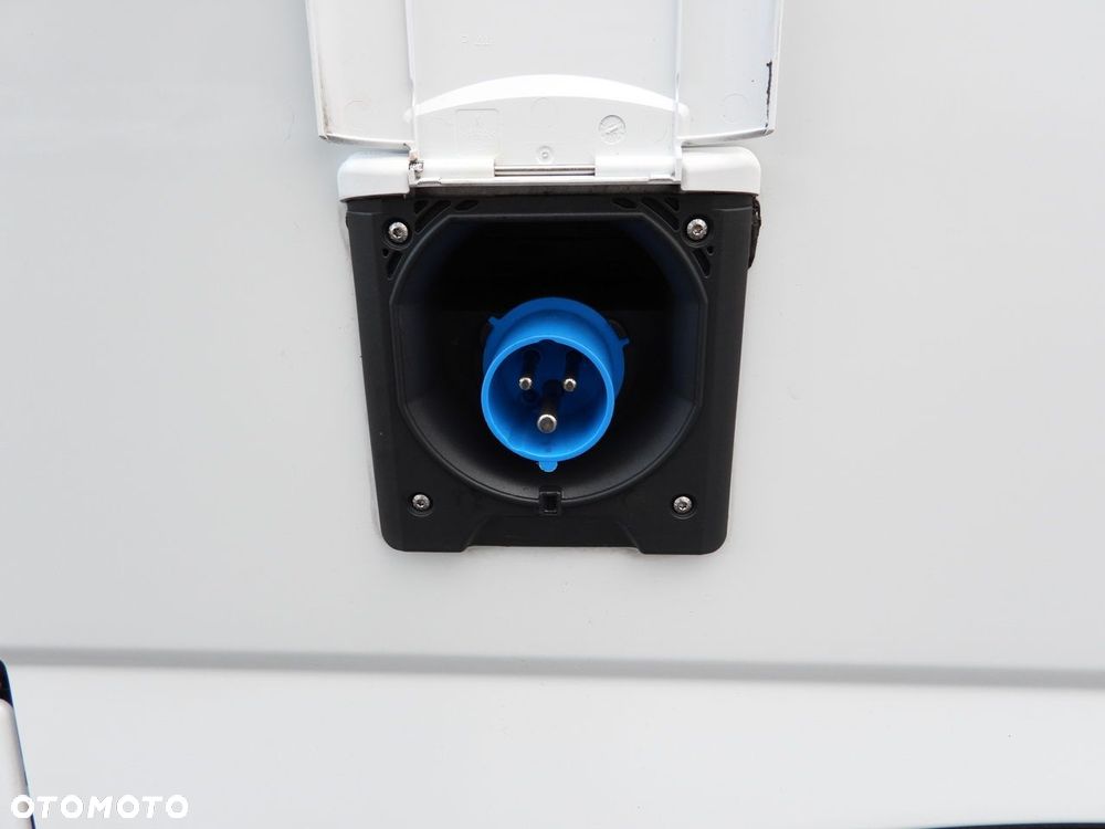 Iveco DAILY 35S14 FURGON CHŁODNIA  0*C ZASILANIE 230V NAWIGACJA AUTOMAT  KLIMATYZACJA  140KM - 24