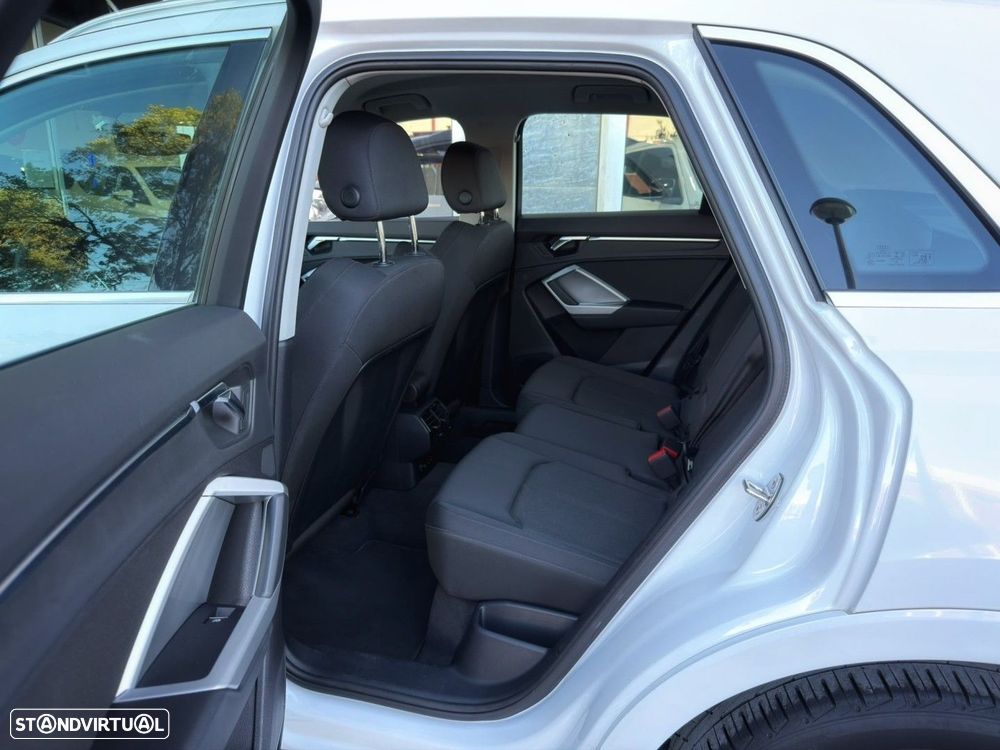 Audi Q3 35 TFSI S line S tronic - 23