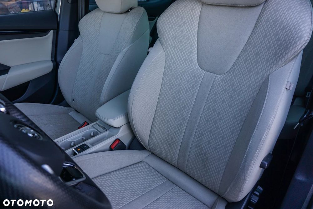 Skoda Octavia 2.0 TDI Style DSG - 29