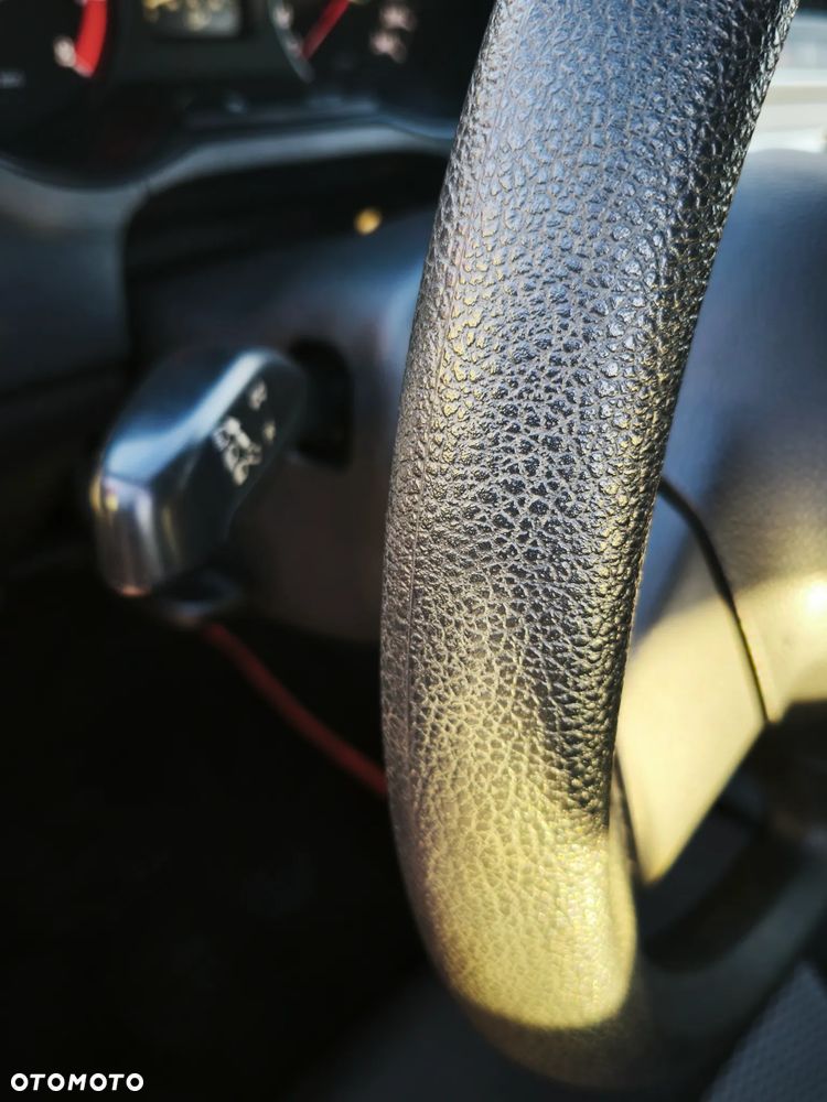 Volkswagen Polo - 12