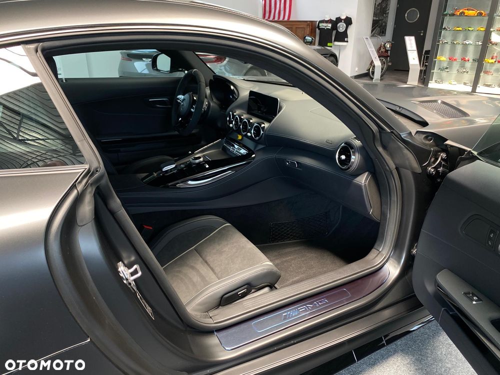 Mercedes-Benz AMG GT - 31
