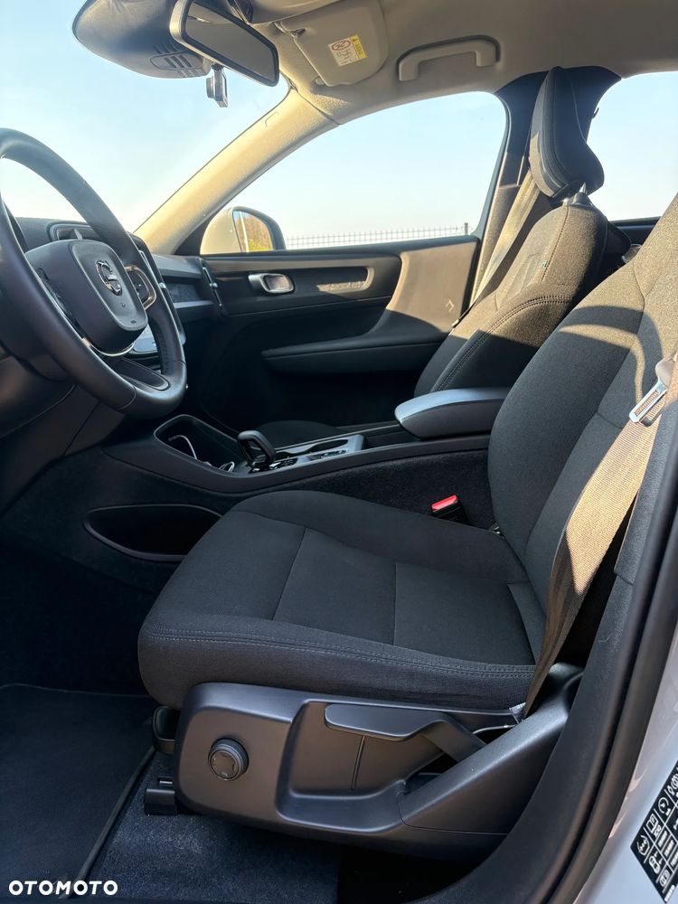 Volvo XC 40 T2 Core - 17