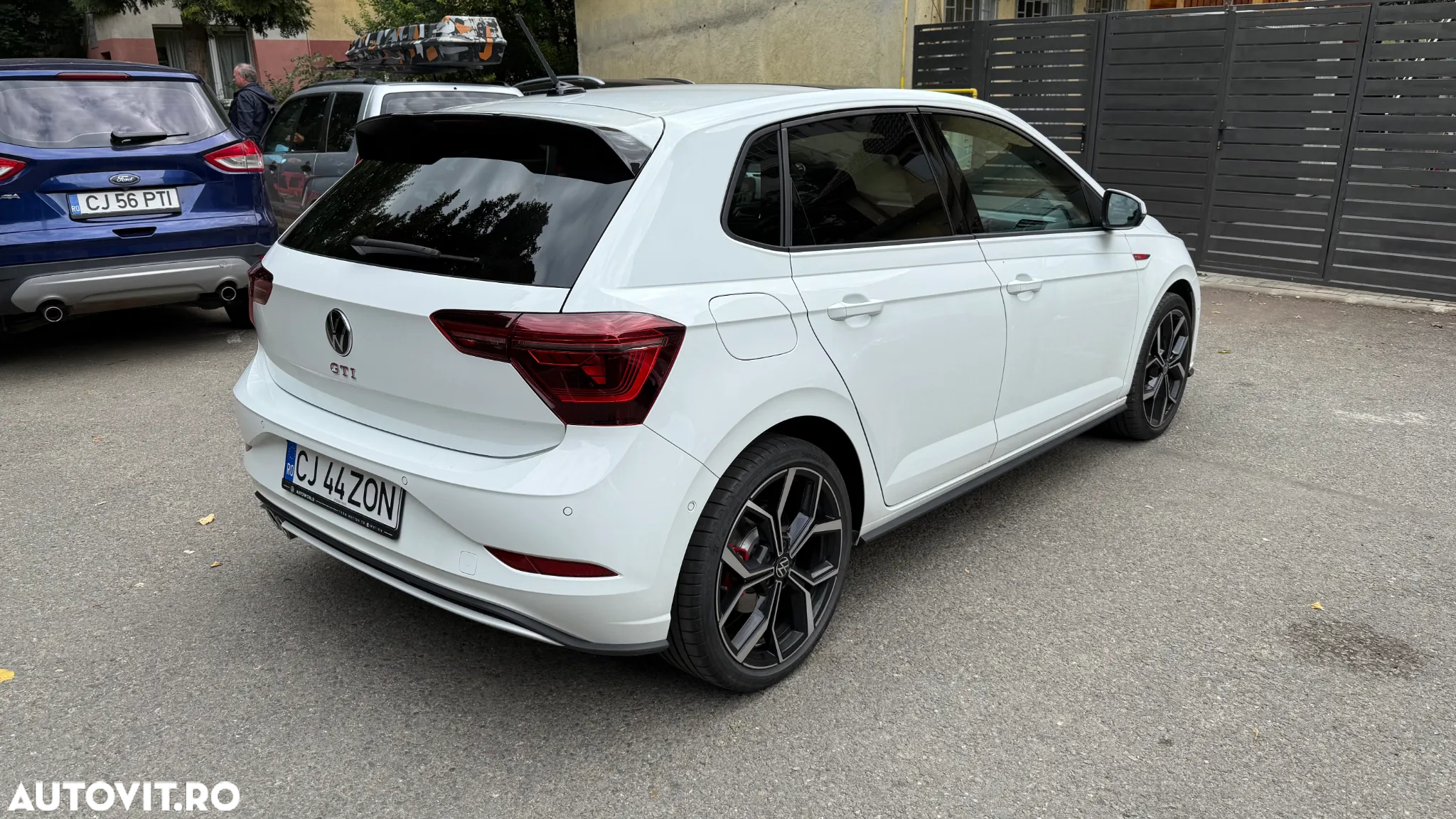 Volkswagen Polo 2.0 TSI DSG GTI - 3