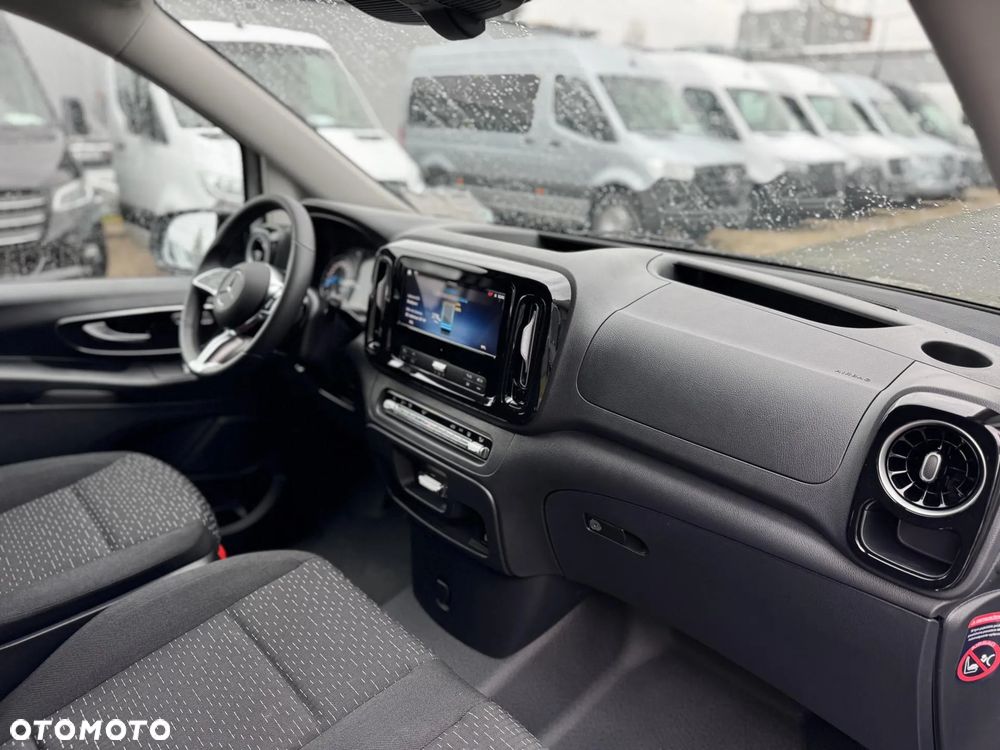 Mercedes-Benz eVito - 11