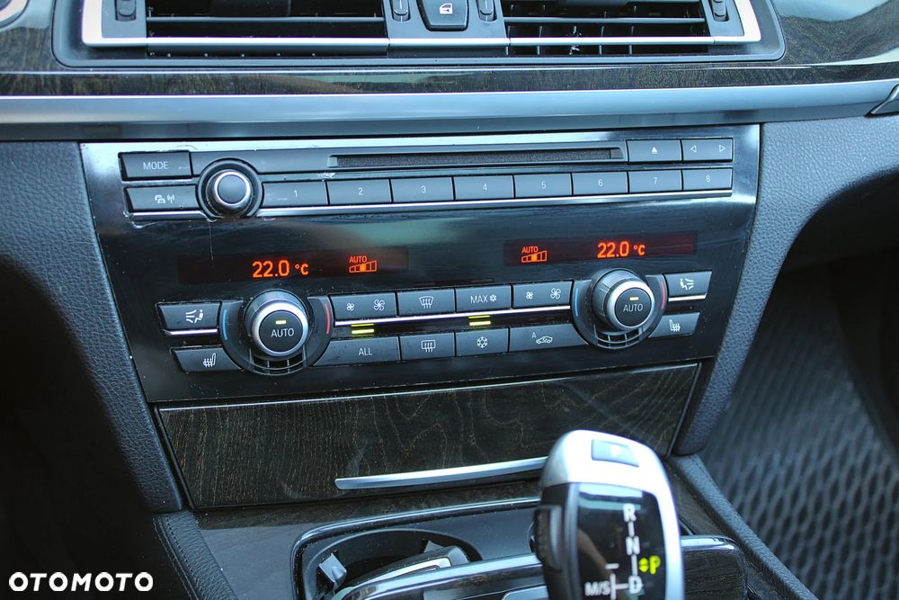 BMW Seria 7 740d xDrive - 19