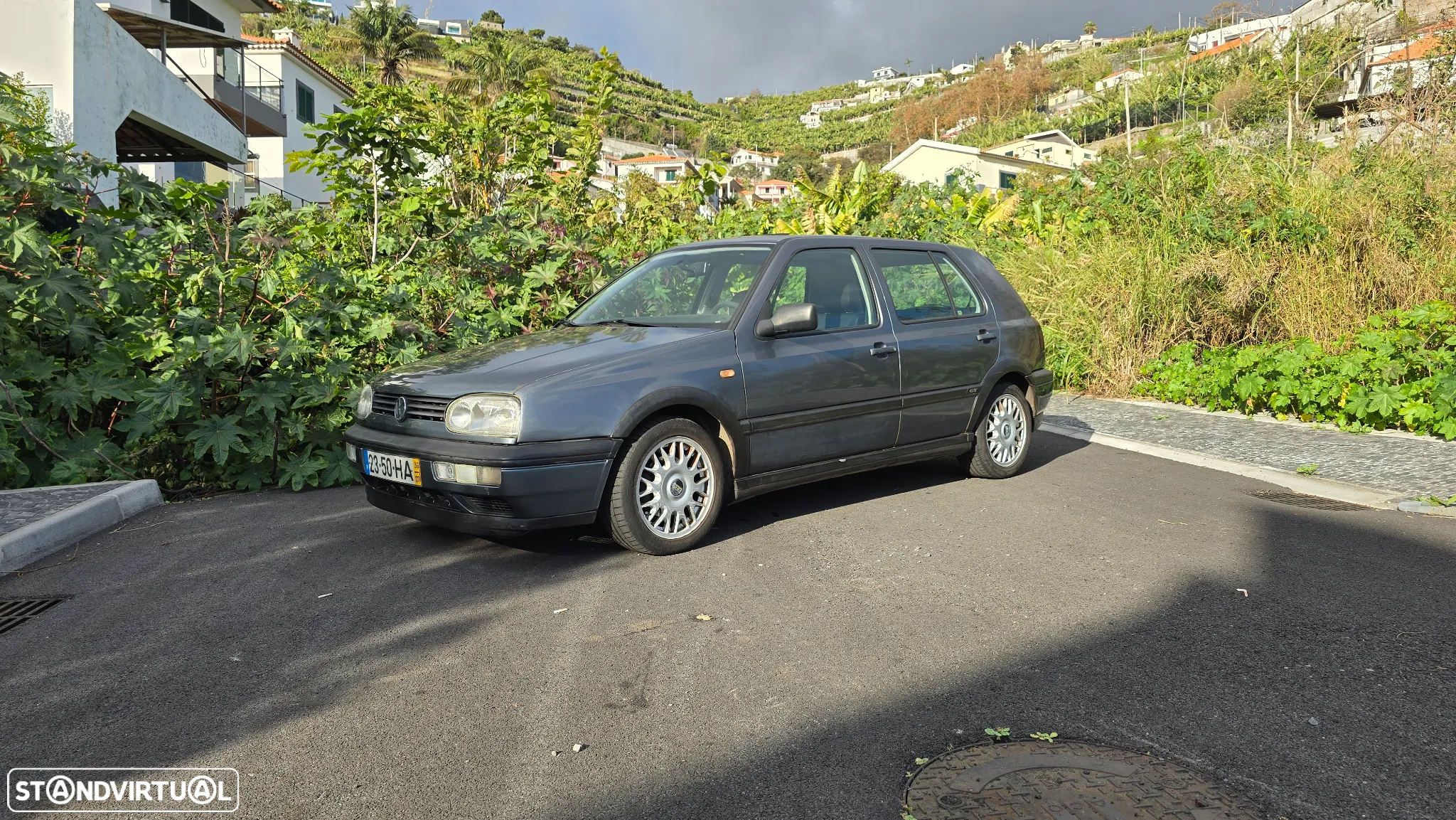 VW Golf 1.6 GT - 16