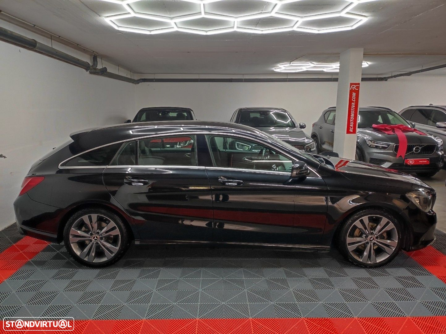 Mercedes-Benz CLA 180 - 4