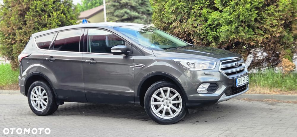 Ford Kuga 1.5 EcoBoost 2x4 Cool & Connect - 16
