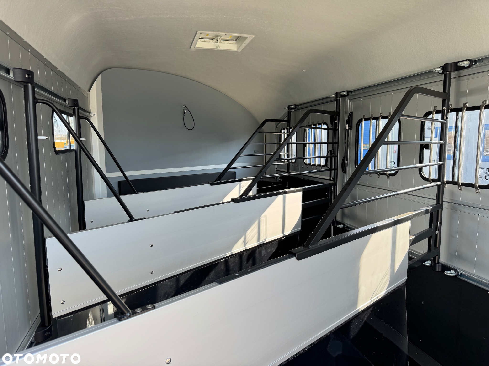 Cheval Liberte Maxi 4 - 28