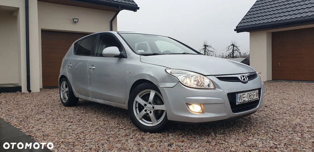 Hyundai i30 i30cw 1.6 CRDi blue Classic - 3