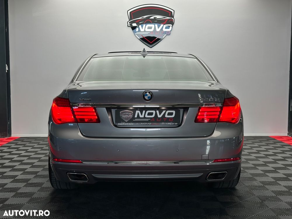 BMW Seria 7 740d xDrive - 35
