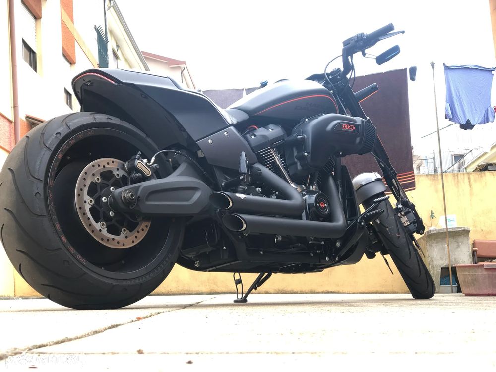 Harley-Davidson Softail - 4