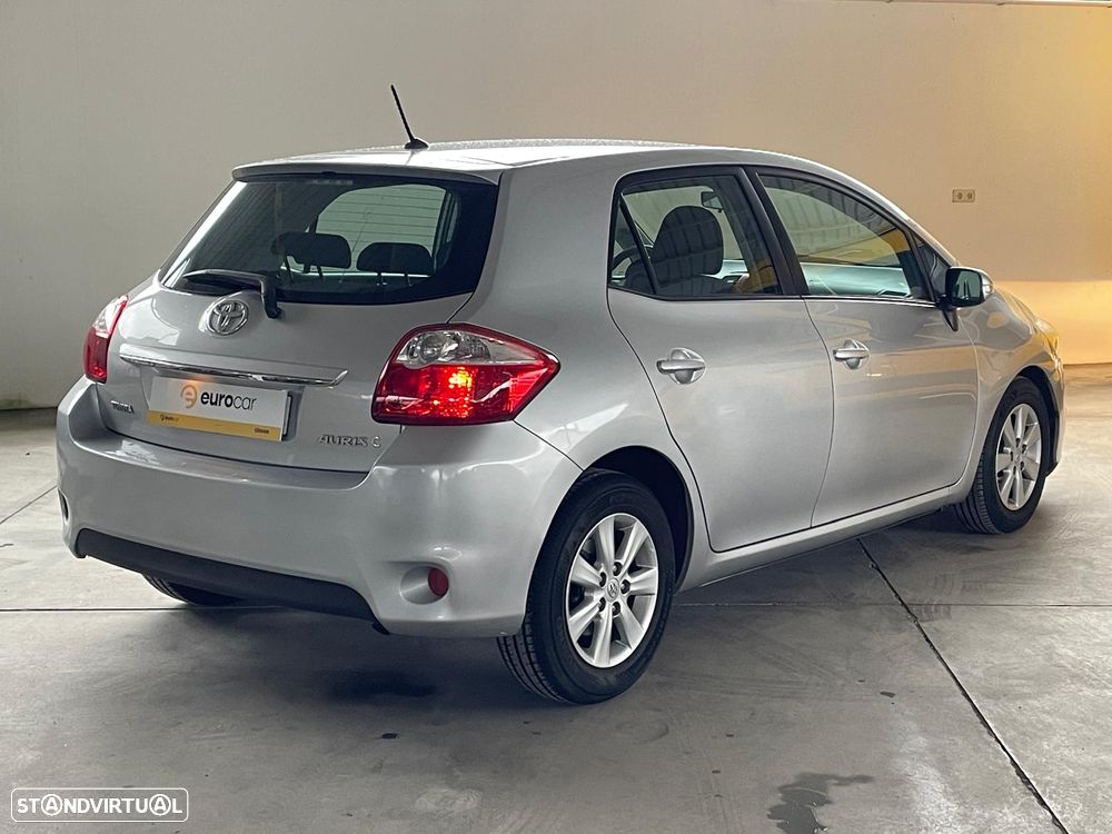 Toyota Auris 1.4 D-4D Cool - 5