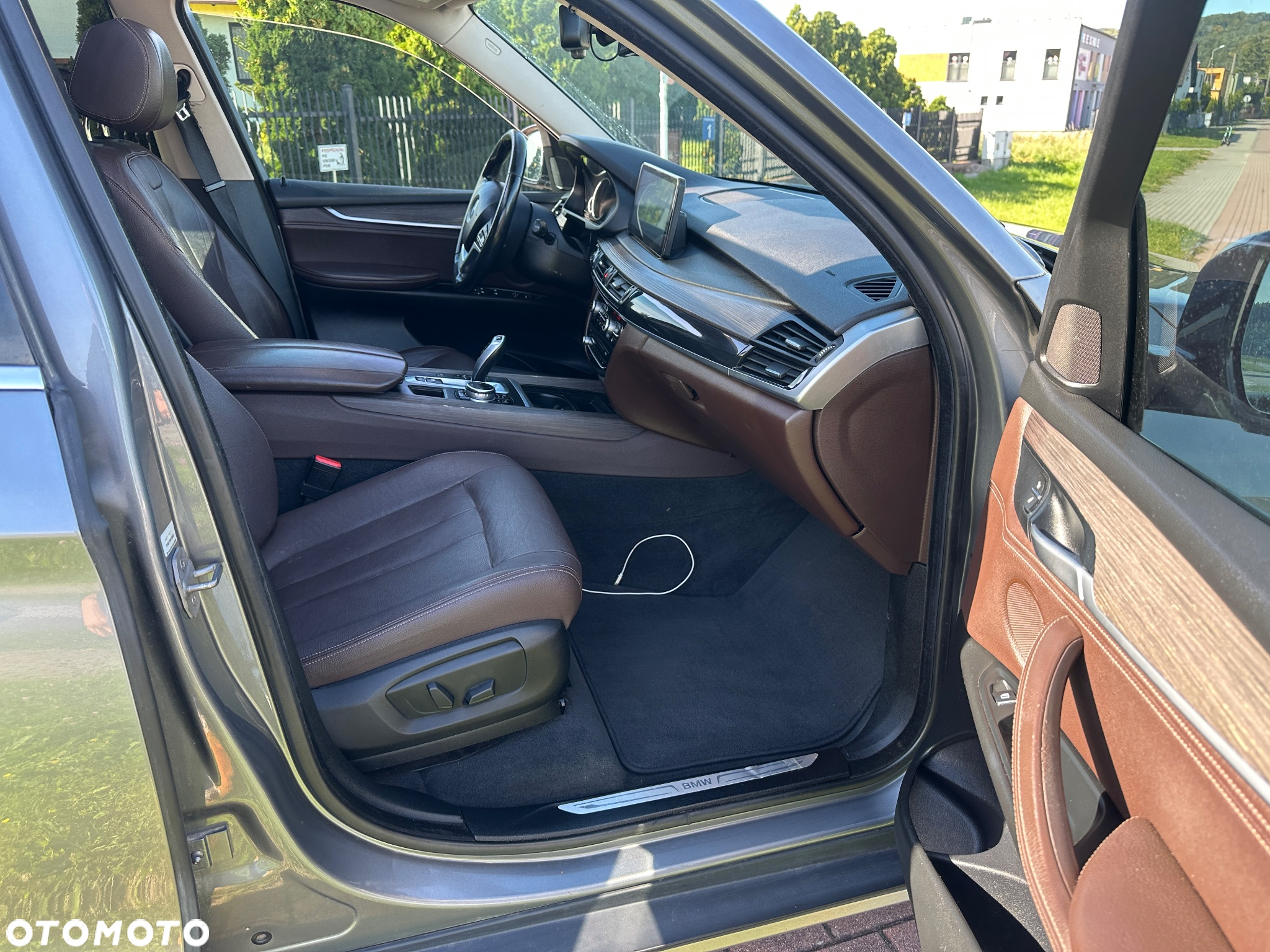 BMW X5 xDrive35i Sport-Aut - 22