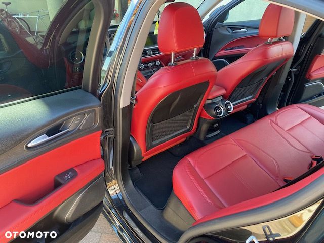 Alfa Romeo Stelvio 2.0 Turbo Veloce TI Q4 - 17