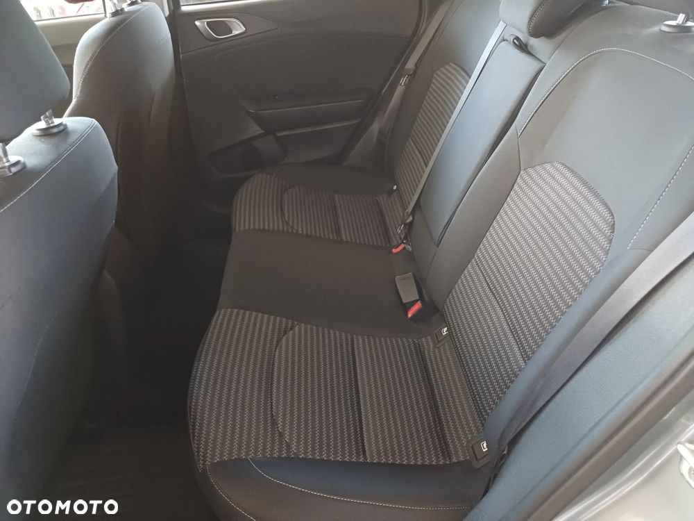 Kia XCeed 1.5 T-GDI M - 11