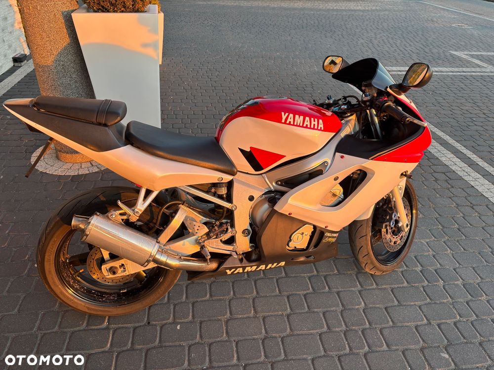 Yamaha R6 - 2