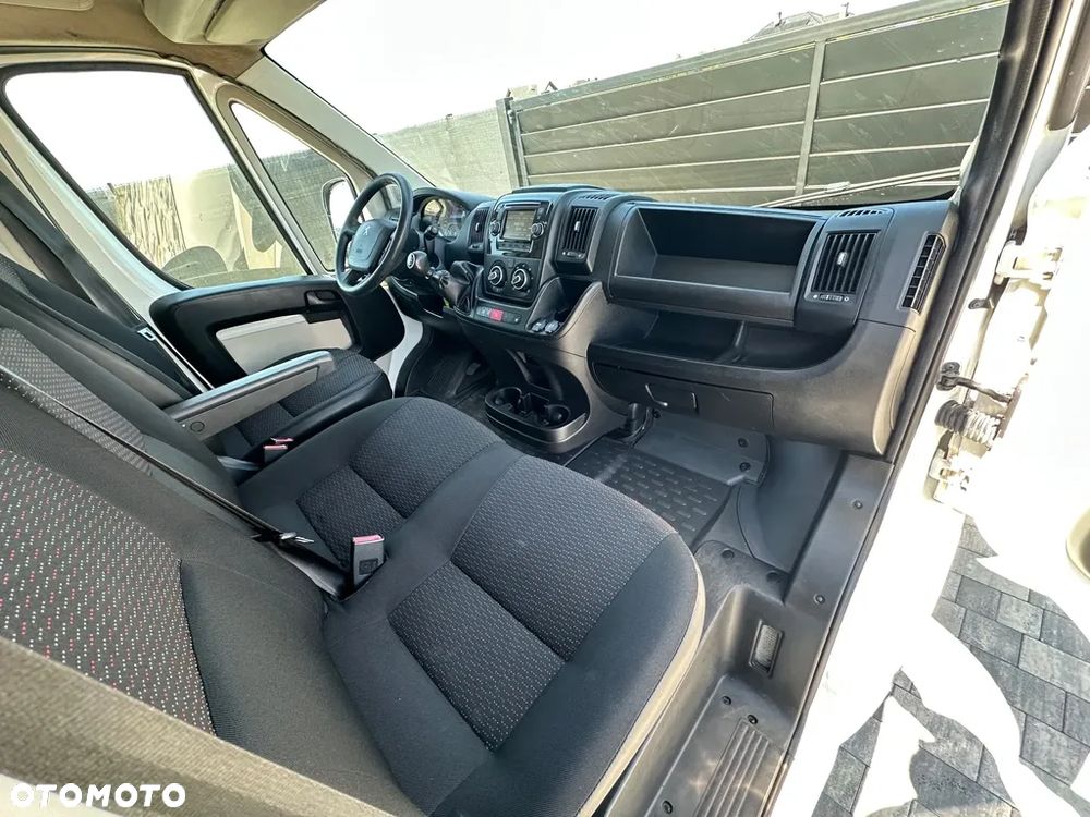 Peugeot BOXER - 12