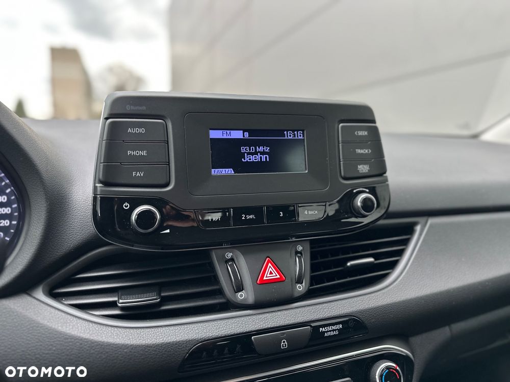 Hyundai i30 1.5 DPI Modern - 21