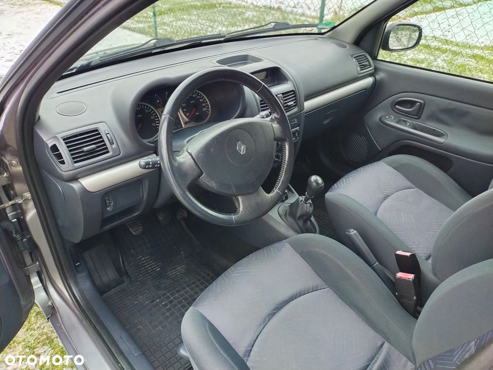 Renault Clio 1.2 16V Dynamique - 9