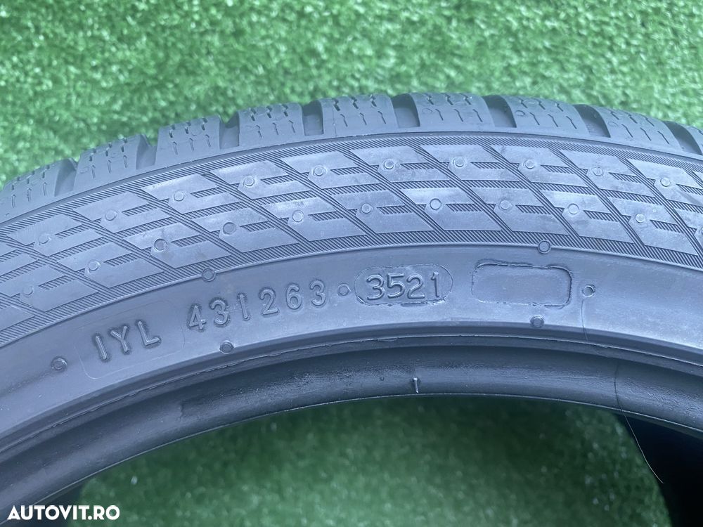 Set 2 anvelope iarna Nokian WR Snowproof 255 40 R 18 99V Dot3521 6,1mm - 4