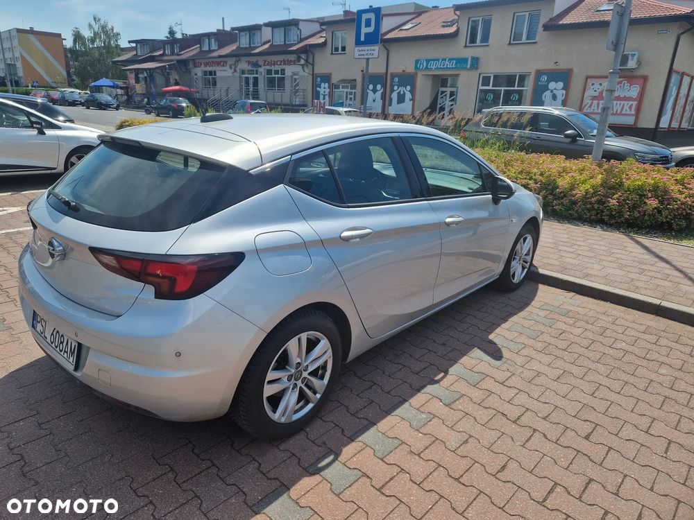 Opel Astra 1.4 T Dynamic S&S - 4
