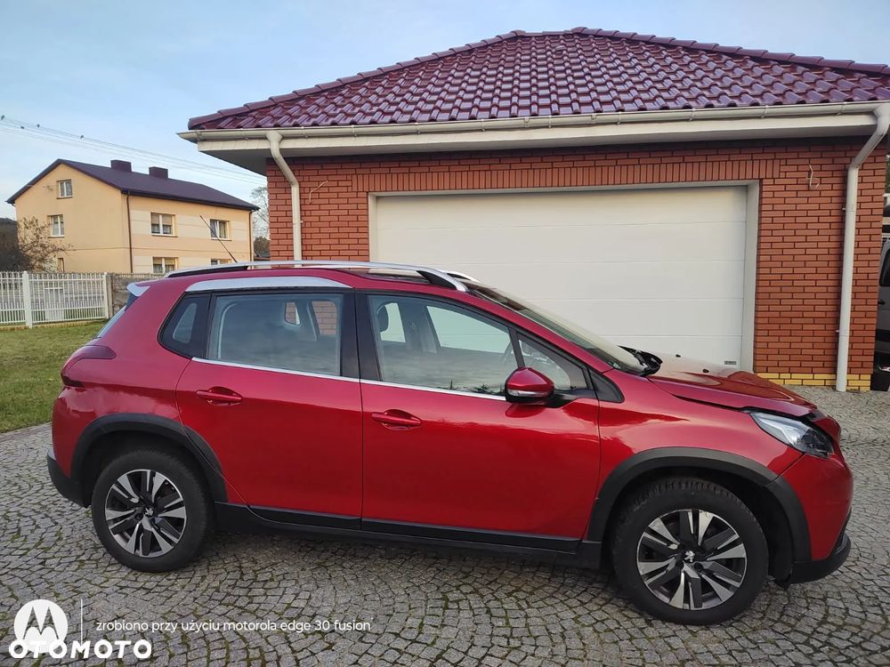 Peugeot 2008 BlueHDi FAP 120 STOP & START Allure - 4