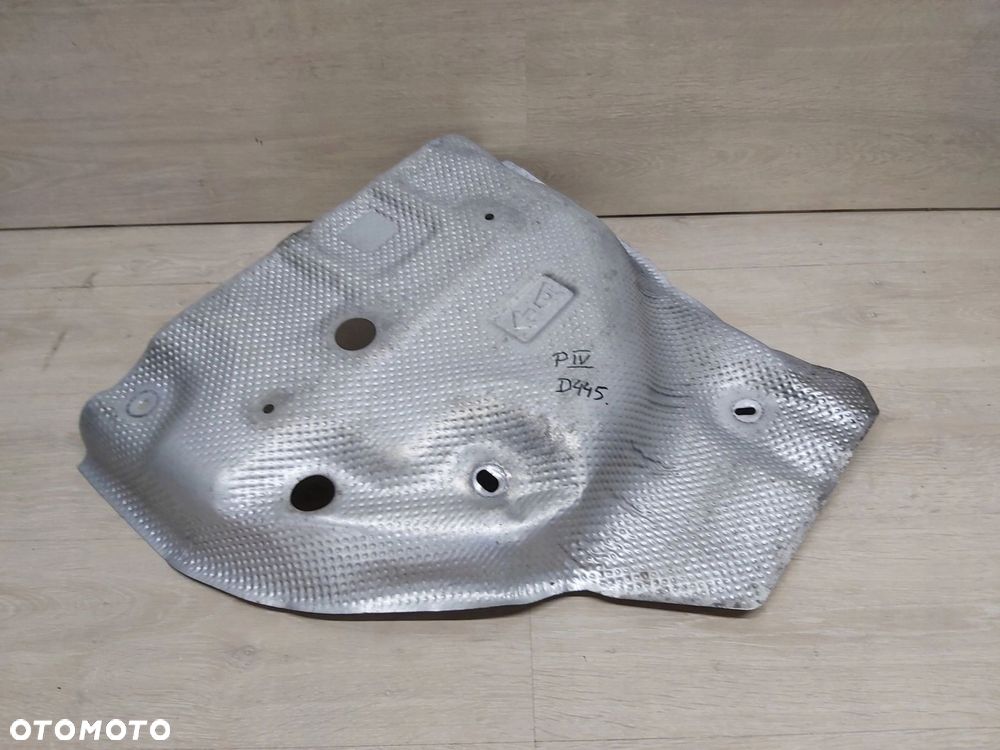 Toyota Prius IV xw50 osłona termiczna wydechu tłumika - 1