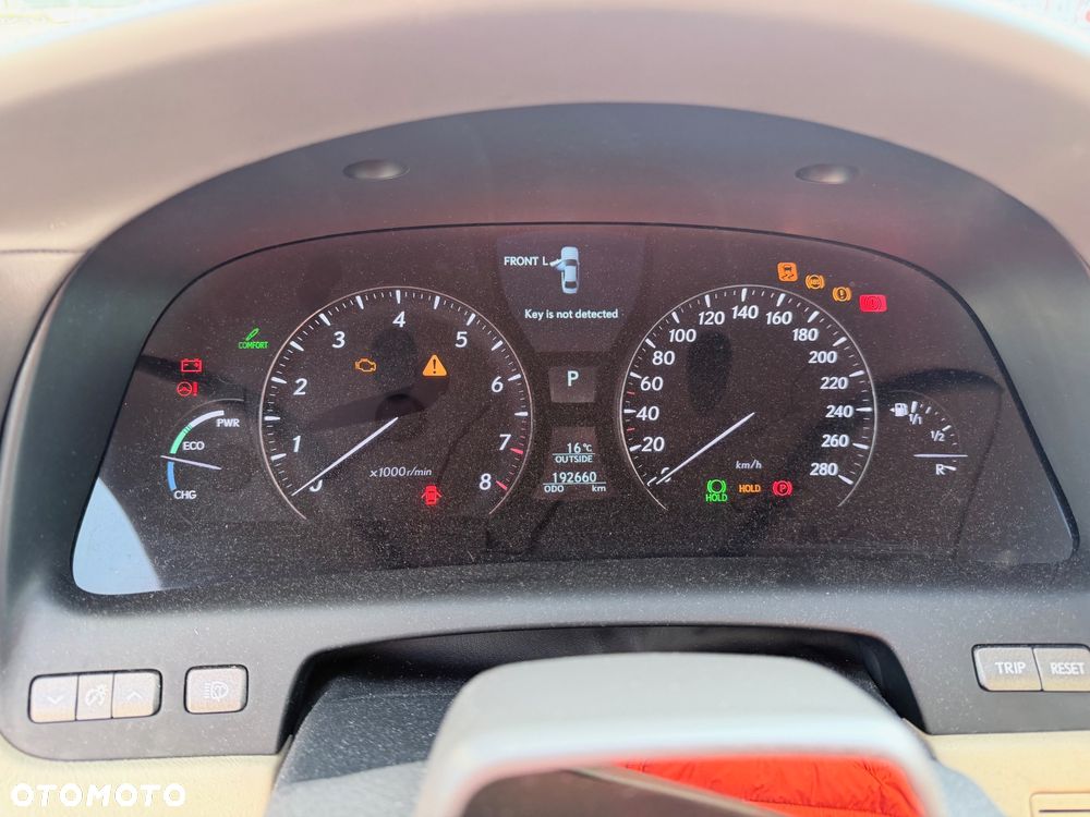 Lexus LS 600h Elite - 6