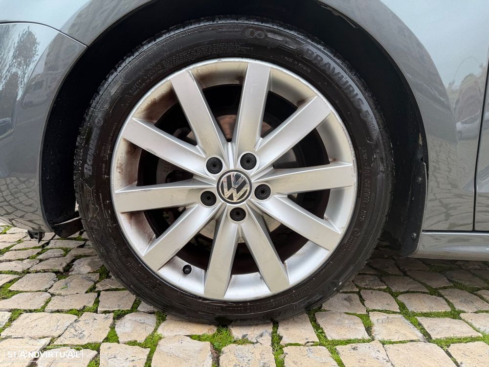VW Jetta 1.6 TDi Confortline - 13