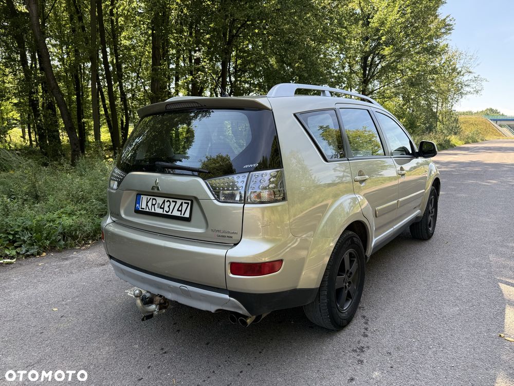 Mitsubishi Outlander - 5