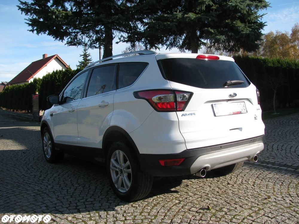 Ford Kuga 1.5 EcoBoost 2x4 Trend - 29